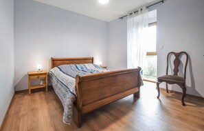 4 habitaciones, cuna de viaje, wifi gratis y ropa de cama 