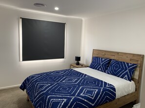 4 chambres, fer et planche à repasser, Wi-Fi gratuit, draps fournis