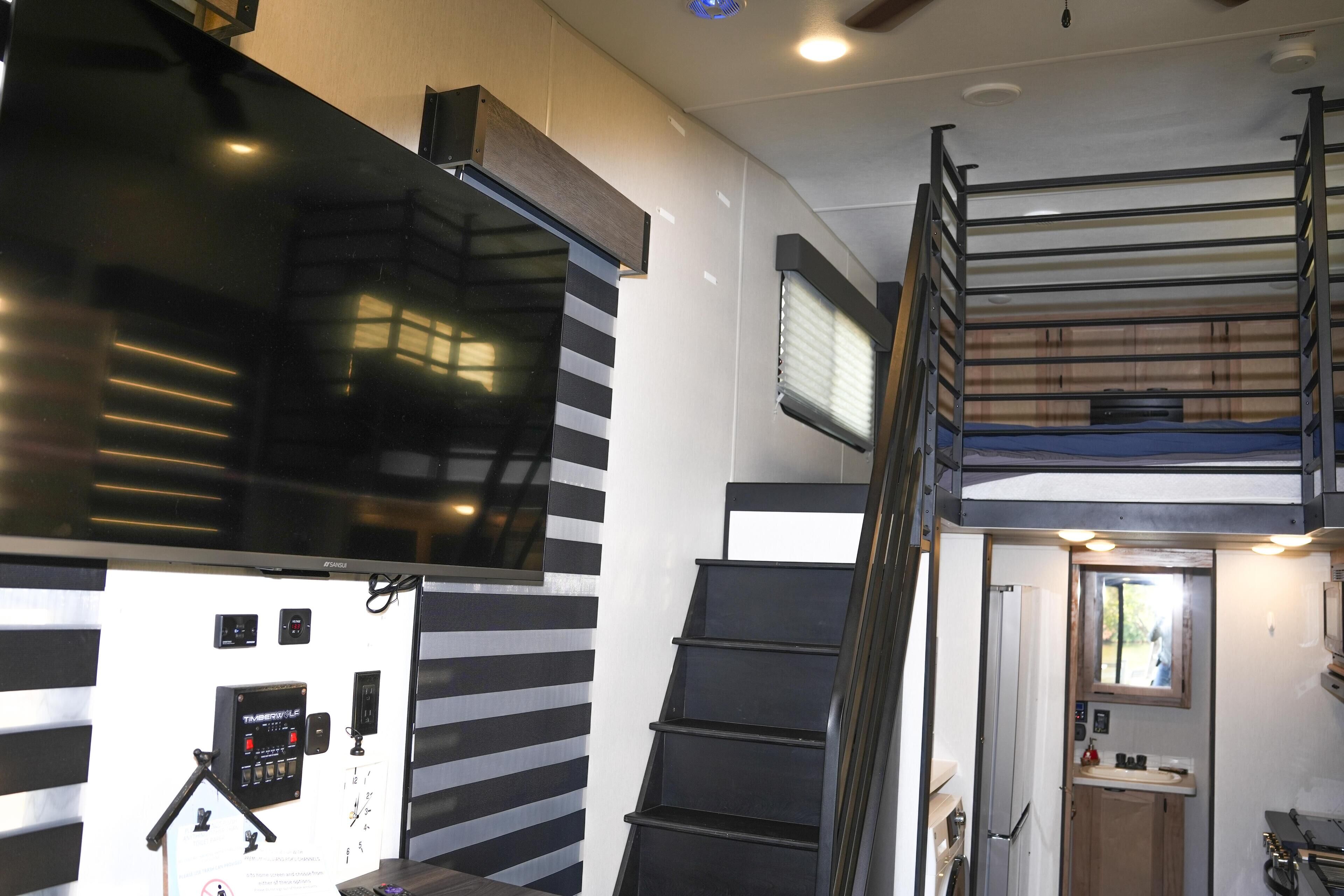 Blackout curtains, free WiFi, bed sheets