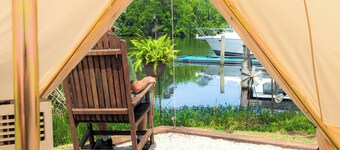 Bells Marina & Resort