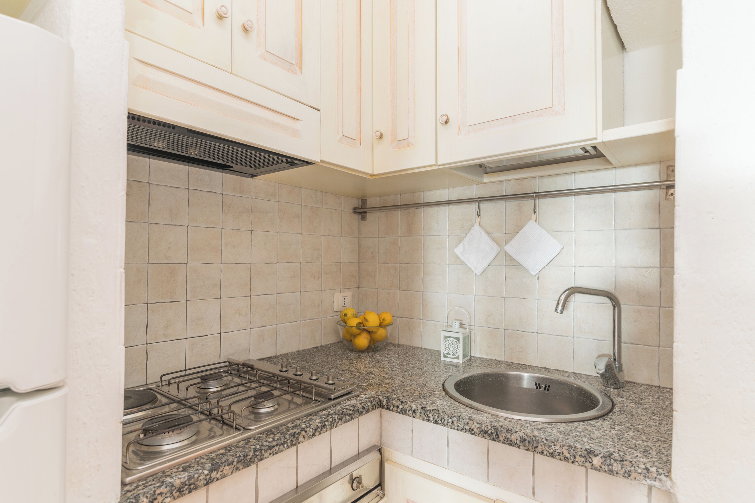 雪櫃、焗爐、爐具、廚房用具/餐具/器皿