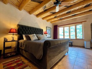 3 Schlafzimmer, Schreibtisch, kostenloses WLAN, Bettwäsche