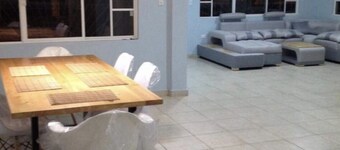Natural Light, Hot Water, and Privacy for Your Stay in Gualaceo