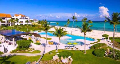 (20% OFF) Artsy & Chic Oceanfront hideaway: exclusive Cap Cana Marina district