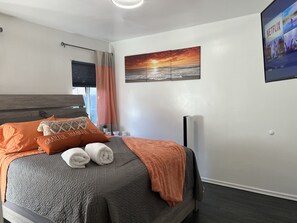 2 bedrooms, iron/ironing board, WiFi, bed sheets