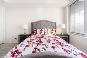 1 bedroom, WiFi - Gorgeous Waterfront Condo (Toronto)