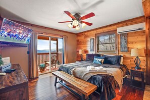 4 bedrooms, WiFi, bed sheets