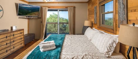 4 bedrooms, free WiFi, bed sheets