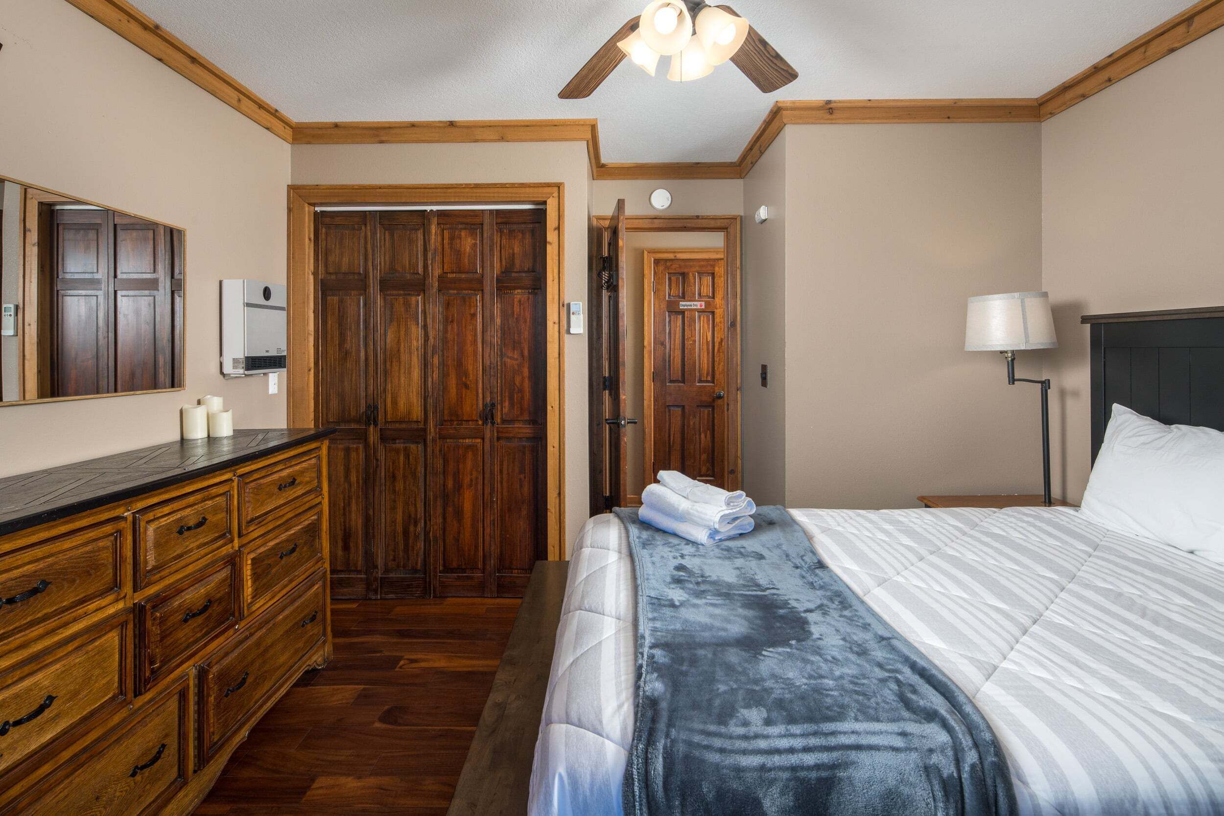 4 bedrooms, free WiFi, bed sheets