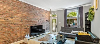 Pristine Townhouse With Rooftop Deck Near Canton!