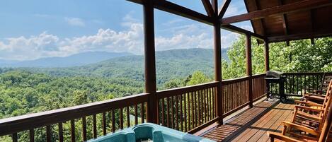 Tina de hidromasaje al aire libre