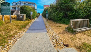 Property grounds - Duckaway Home - Unwind in this 5 BR oceanside home in Duck w/Private Pool! (Duck)