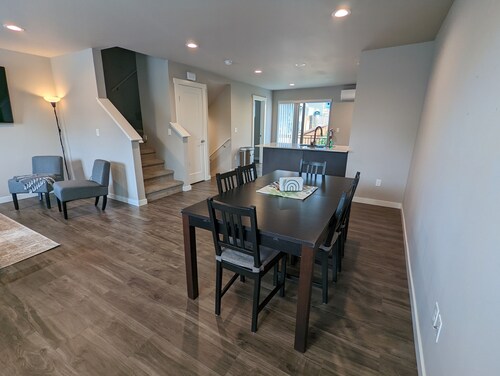 Seattle Vacation Home - Willow