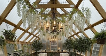 Green Cottage Farm Stay & Food