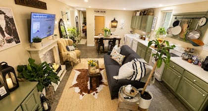 Green Cottage Farm Stay & Food