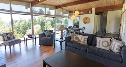 Seattle Vacation Home - Lake Forest Park