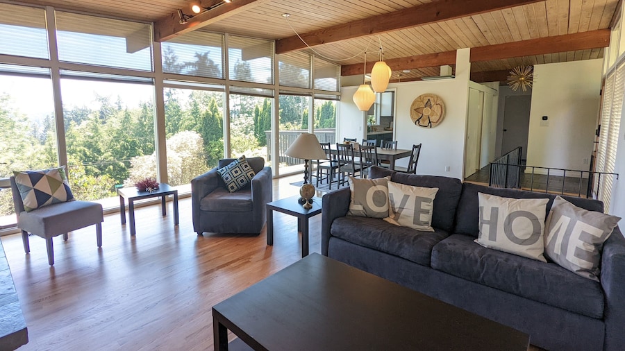 Seattle Vacation Home - Lake Forest Park