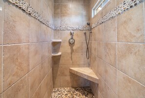 Shower, soap, shampoo, toilet paper