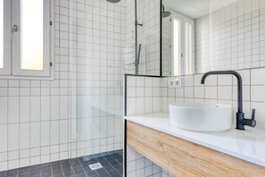 مجففات شعر، مناشف