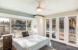 Iron/ironing board, free WiFi, bed sheets, wheelchair access