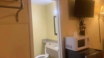 Kamar Double atau Twin | Kamar mandi