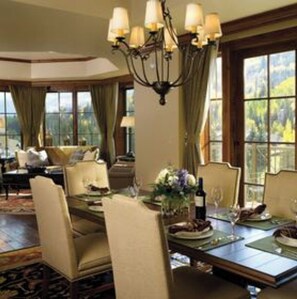 Dining - THE RITZ-CARLTON CLUB 2 (Vail)