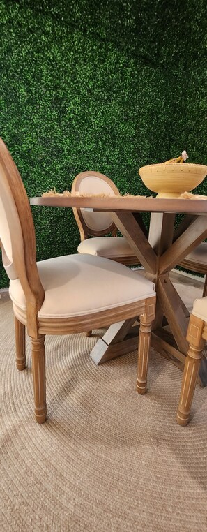 Interior detail - Elsinore Lake Estate  (Lake Elsinore)