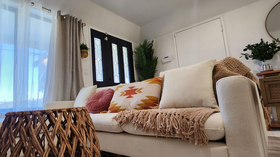 Elsinore Lake Estate