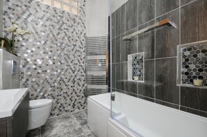 Shower, hair dryer, towels