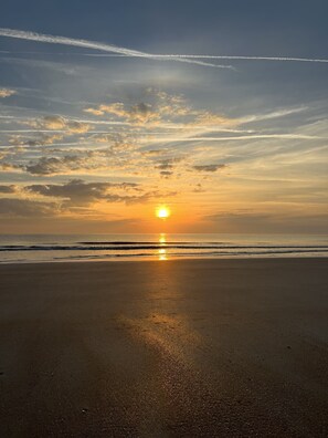 Camastros y toallas de playa 