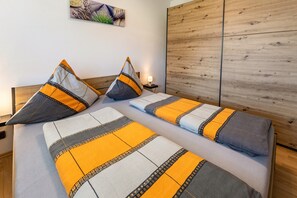 2 bedrooms, free WiFi, bed sheets