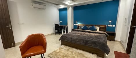 4 室のベッドルーム、WiFi、ベッドシーツ