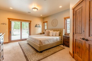 3 chambres, fer et planche à repasser, accès à Internet, literie fournie