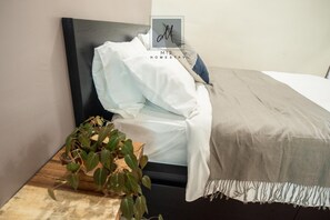 3 bedrooms, WiFi, bed sheets