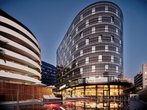 Exterior - Crowne Plaza Marseille Le Dome by IHG (Marseille)