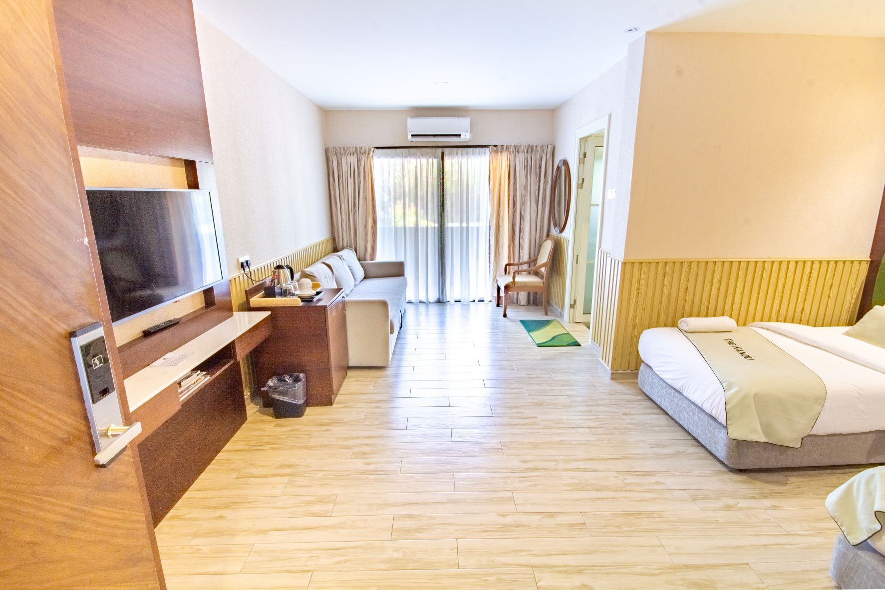 ファミリー ダブルルーム | アイロン / アイロン台、WiFi (無料)、ベッドシーツ