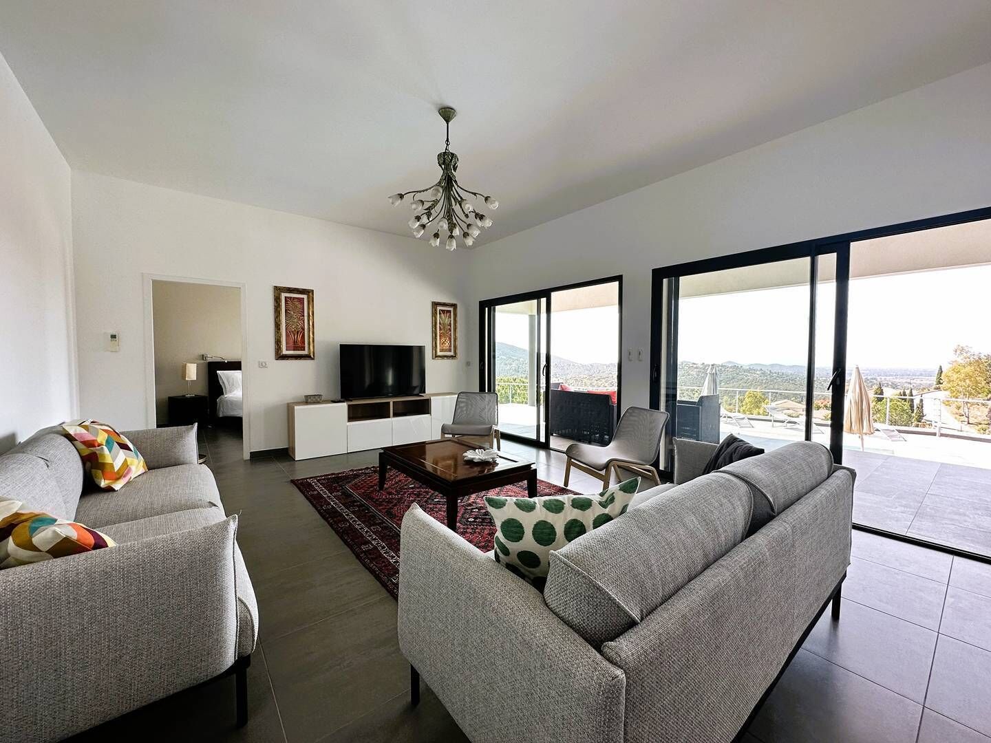 Télévision, espaces bureaux