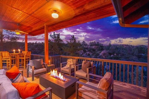 *Lux*Home with Guest House*5min from Downtown*