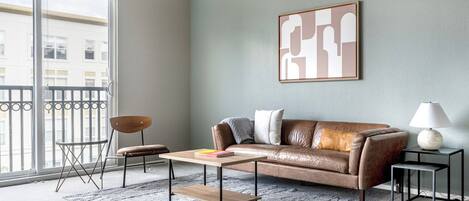 Fernseher, Stereoanlage