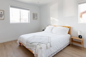 5 habitaciones, escritorio, cuna de viaje y wifi gratis 