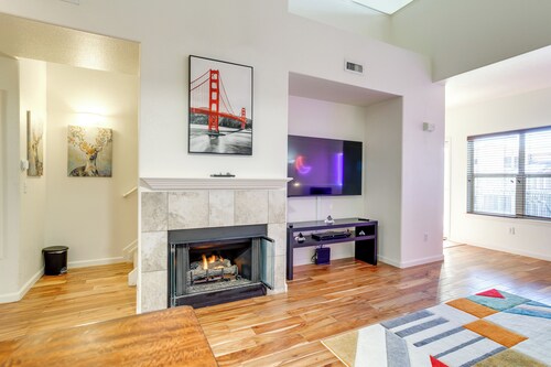 4 Mi to Airport: Convenient Denver Condo