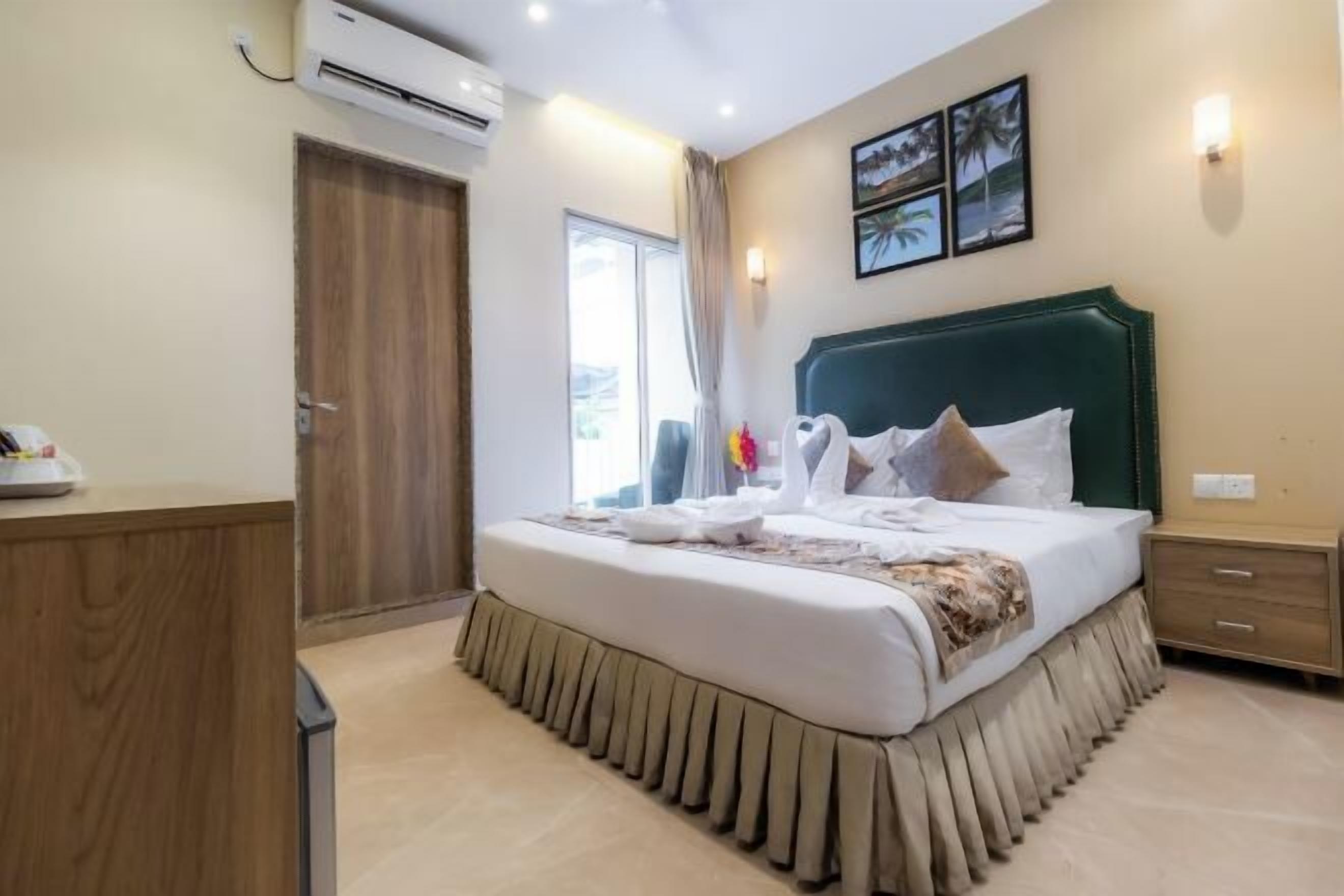 Minibar, Zimmersafe, individuell dekoriert, individuell eingerichtet