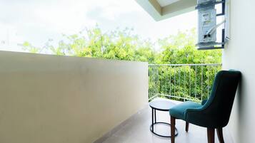 Superior Twin Room | Balcony