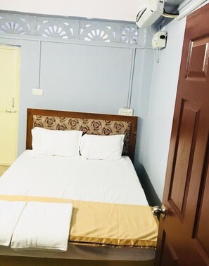 Deluxe-Zimmer | BĂŒgeleisen/BĂŒgelbrett, kostenloses WLAN