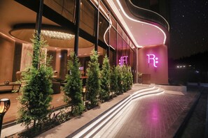 واجهة المنشأة