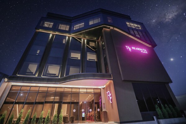 واجهة المنشأة