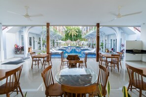 Restaurant - sea shell resort (Gili Trawangan)