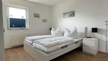 1 chambre, lit parapluie, Wi-Fi gratuit, draps fournis