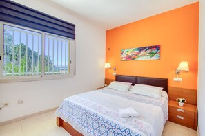 2 間睡房、熨斗/熨衫板、Wi-Fi (收費)