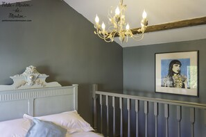 2 slaapkamers, een strijkplank/strijkijzer, gratis wifi, beddengoed